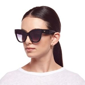 Le Specs Vacanze Sunglasses (Excellent used condition)